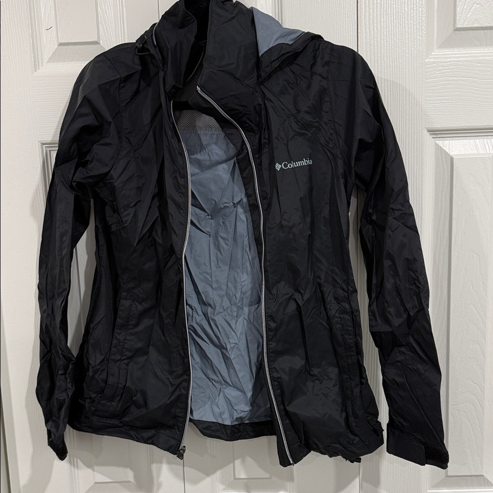 Columbia Women's Black and Gray Jacket